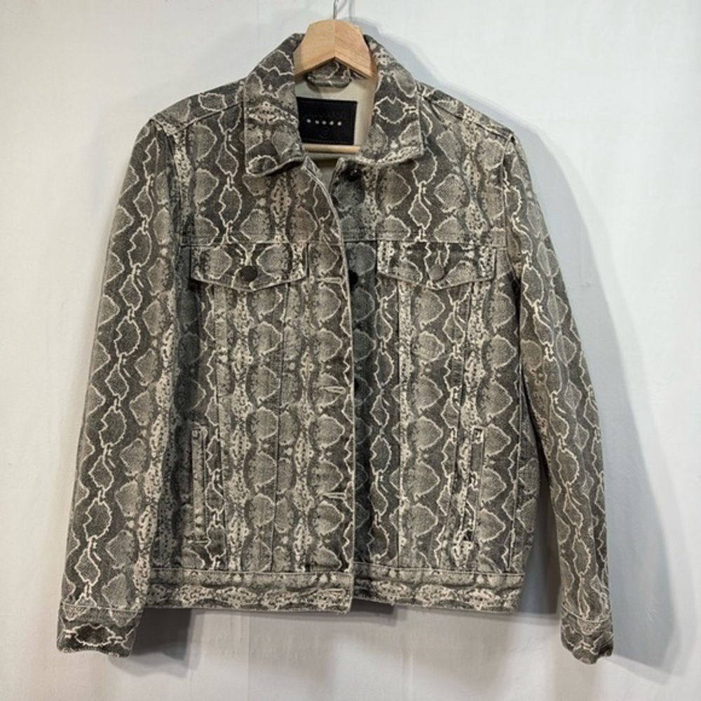 •🎸 nwot blank NYC snake print denim jacket: